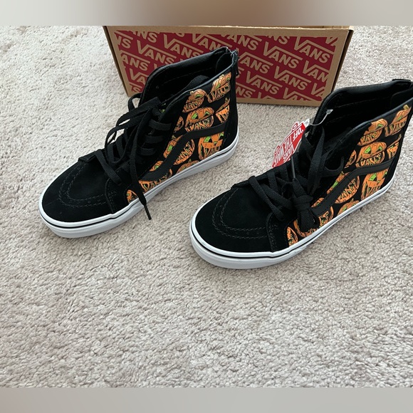 New Halloween Glow in the Dark Pumpkin Sk8 Hi Vans - Picture 5 of 14
